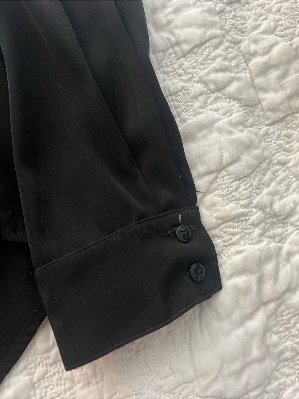 Sweet Rain Black Button-Front Long Sleeve Blouse with Peter Pan Collar - Picture 3 of 3